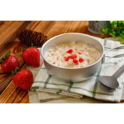 Expedition Foods Porridge With Strawberries (800kcal) 11 Expedition Foods Porridge With Strawberries (800kcal) -Camp and Hike Store 004 0201 2 1