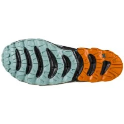La Sportiva Helios III -Camp and Hike Store 46D 999208 01
