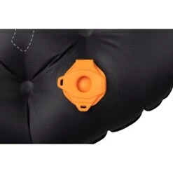 Sea To Summit Ether Light XT Extreme Insulated Mat (Regular) -Camp and Hike Store AMELXTEXM EtherlightXTExtreme USP ValveClosed 01
