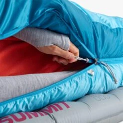 Sea To Summit Trek Womens Down Sleeping Bag -1°C -Camp and Hike Store TrekDownSleepingBagWomens 1C 30FRegular ASL041171 330201 MODEL 9