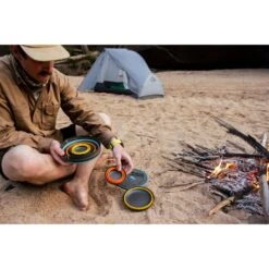 Sea To Summit Frontier Ultralight Collapsible Dinnerware Set (1 Person 3 Piece) -Camp and Hike Store Wayfarer Brand Lifestyle 10